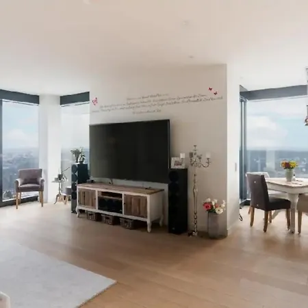 Modernes Wohnen In Frankfurt アパート フランクフルト